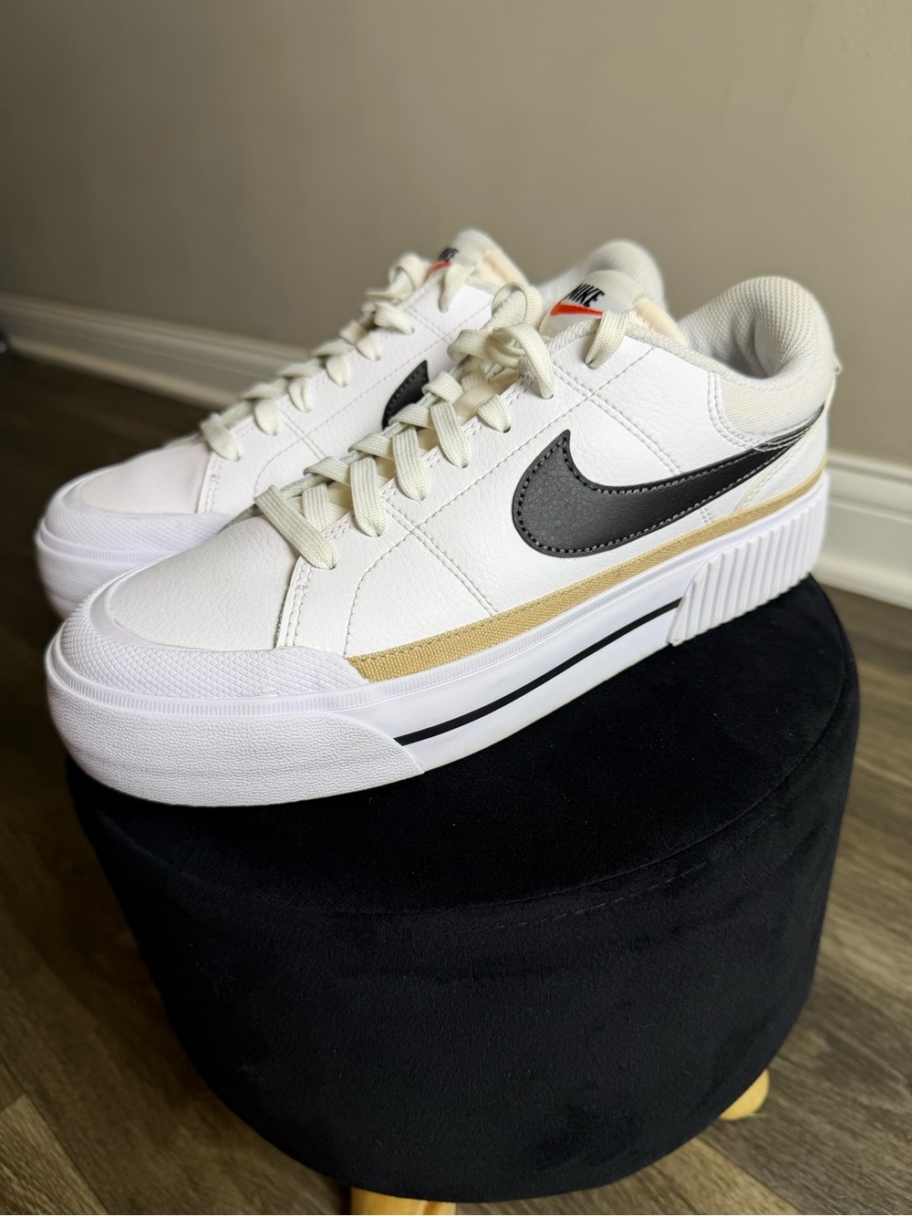 Nike Court Legacy Lift Womens Sneakers